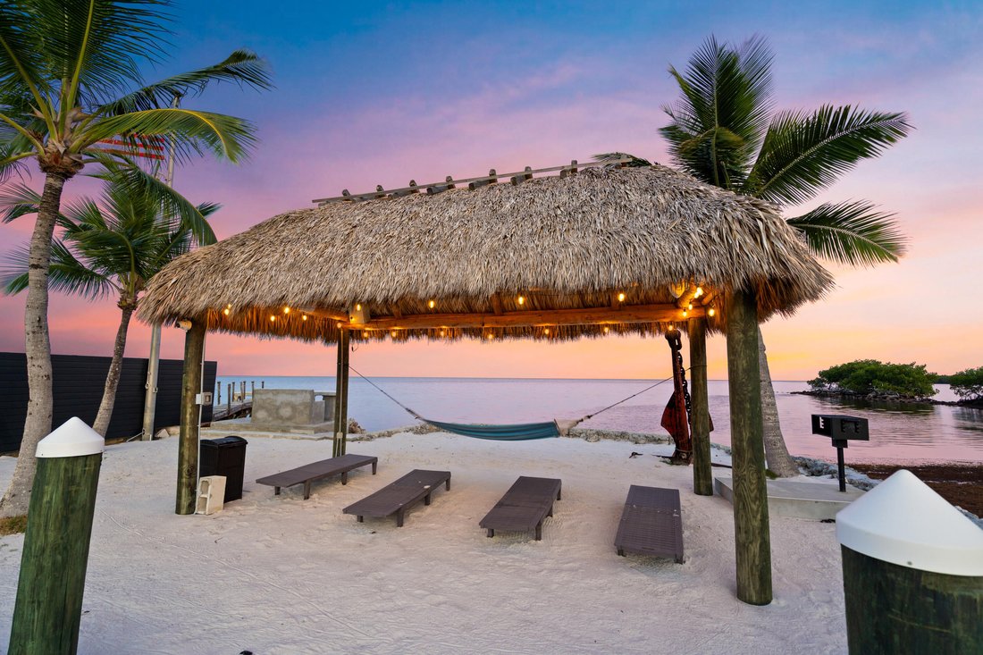House in Key Colony Beach, Florida, United States 5 - 18268069