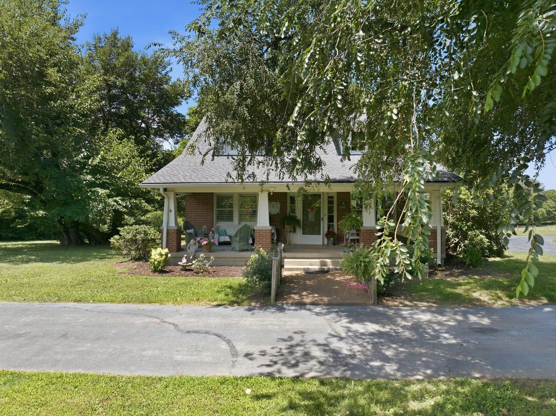 House in Columbia, Tennessee, United States 2 - 18267921