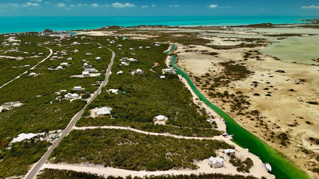 Land in Long Bay Hills, Caicos Islands, Turks and Caicos Islands 3 - 18268725