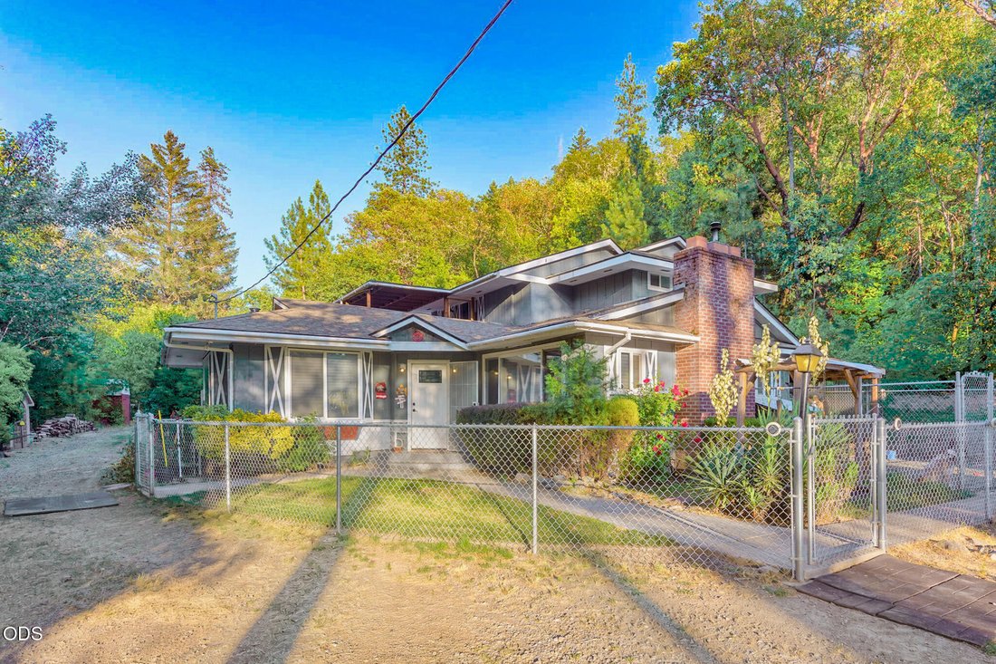 House in Grants Pass, Oregon, United States 2 - 18078726
