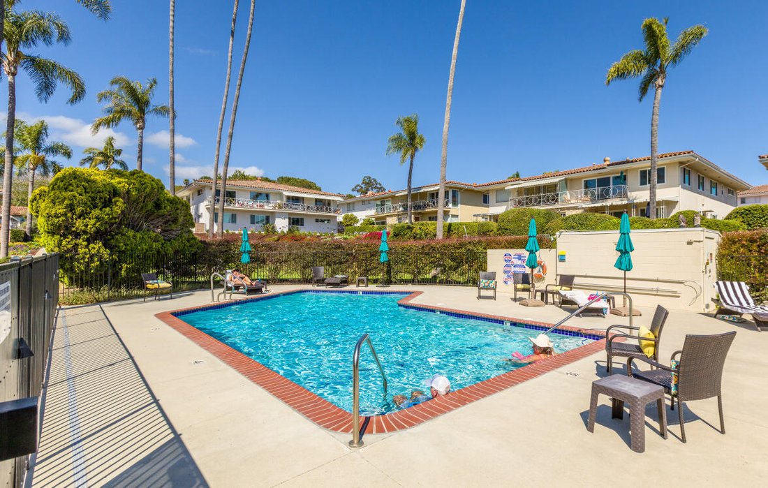 Condo in Santa Barbara, California, United States 1 - 18267976