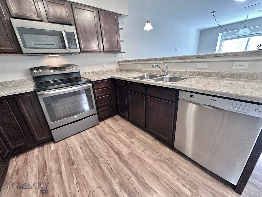 Condo in Gallatin Gateway, Montana, United States 3 - 18248870