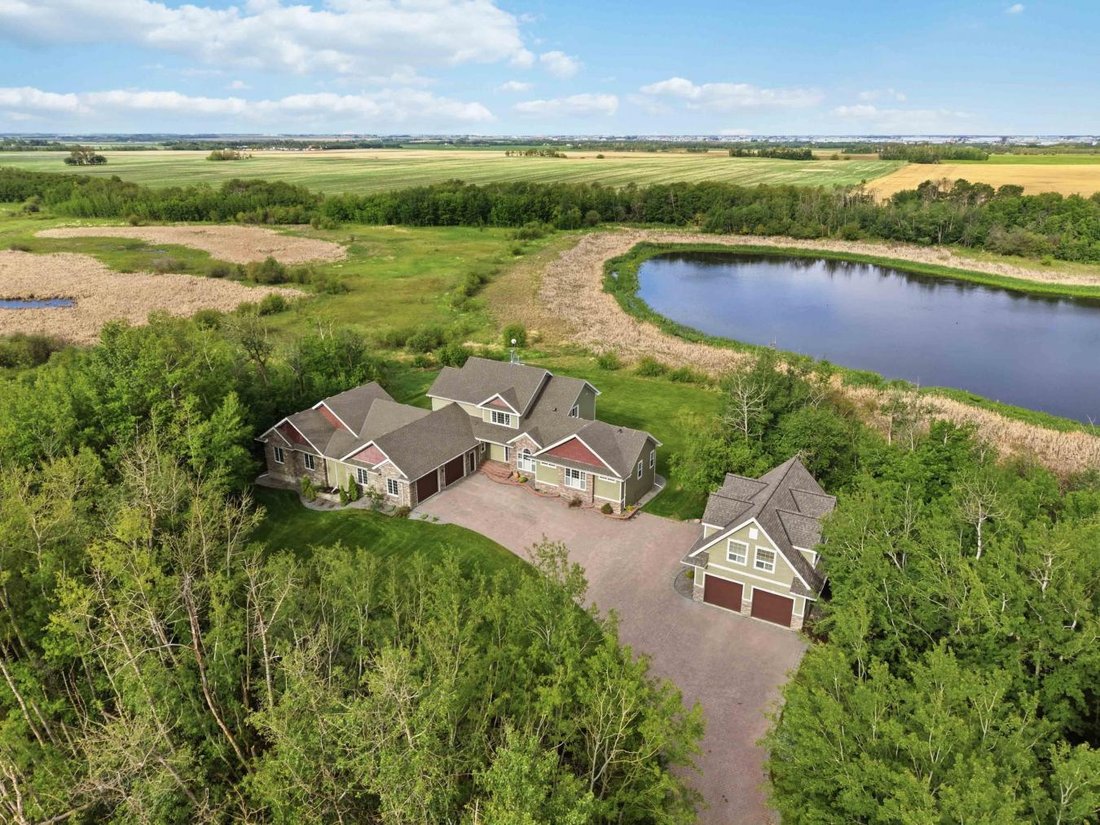 House in Beaumont, Alberta, Canada 1 - 18268520
