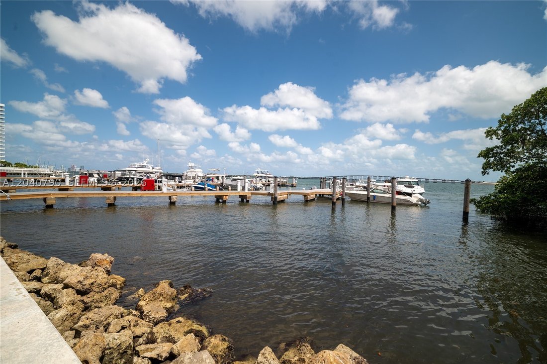 Condo in Miami, Florida, United States 5 - 18268897