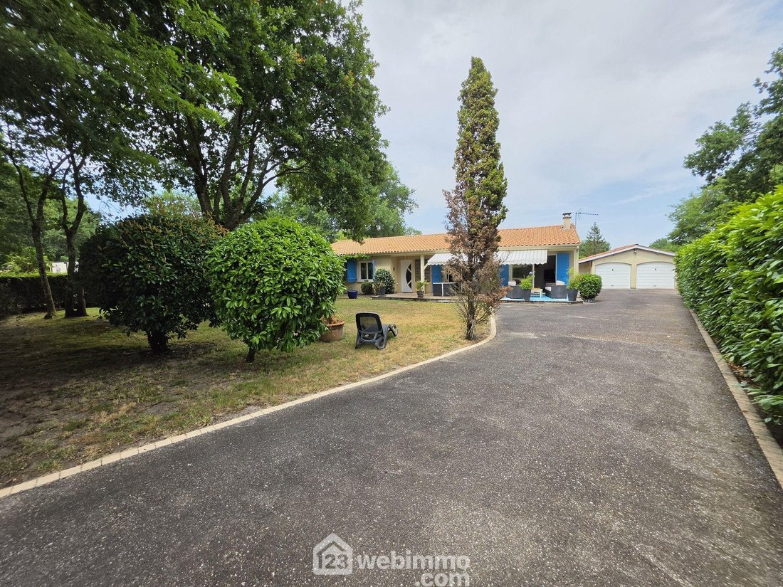 Villa in Boulac, Saint-Jean-d'Illac, France 2 - 18268958