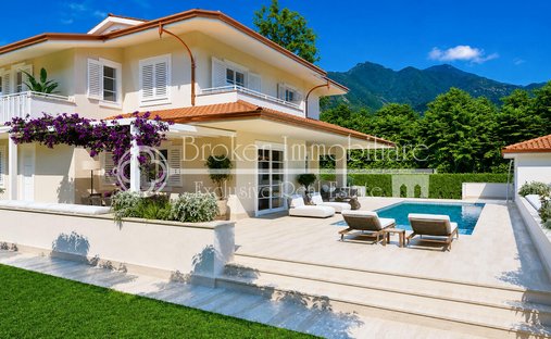 Villa in Center, Forte dei Marmi, Tuscany 1