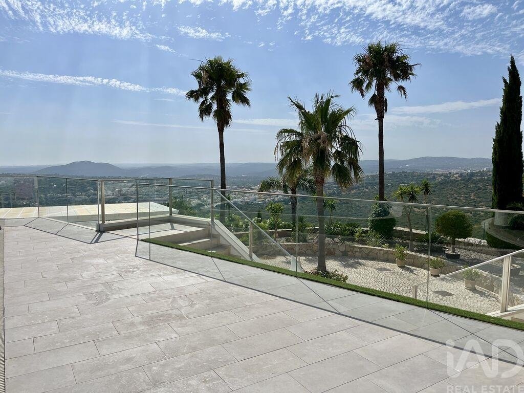 Townhouse in Santa Barbara de Nexe, Algarve, Portugal 2 - 18237397