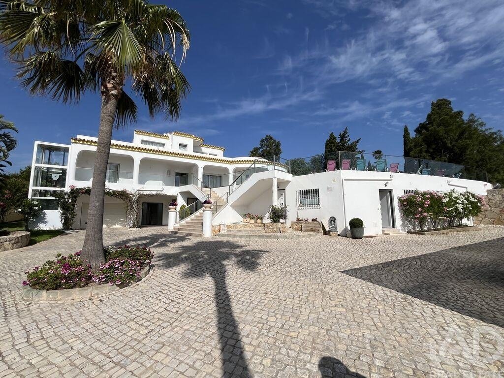 Townhouse in Santa Barbara de Nexe, Algarve, Portugal 1 - 18237397