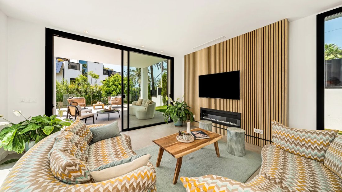 Villa in Elviria-Cabopino, Marbella, Spain 5 - 18269078