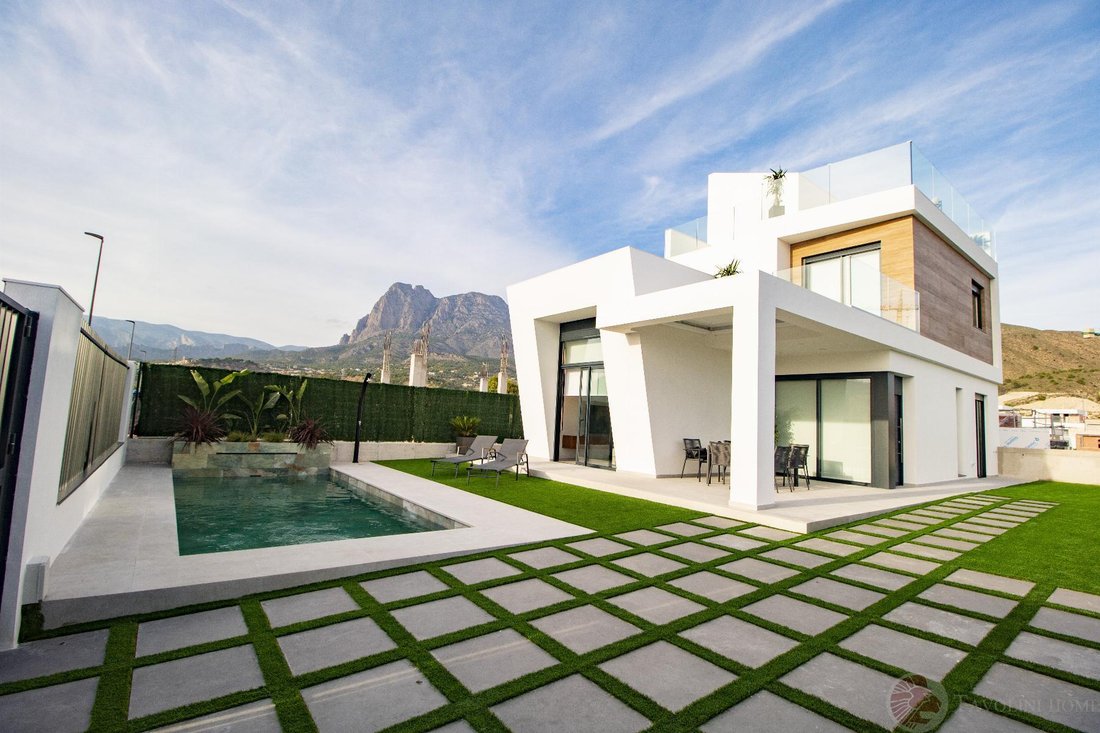 Chalet in Finestrat, Valencian Community, Spain 2 - 17612742