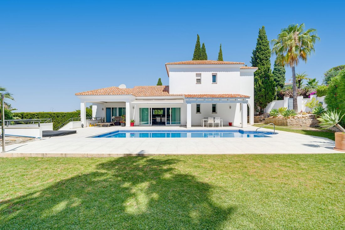 Villa en Marbella, Andalucía, España 1 - 18269069