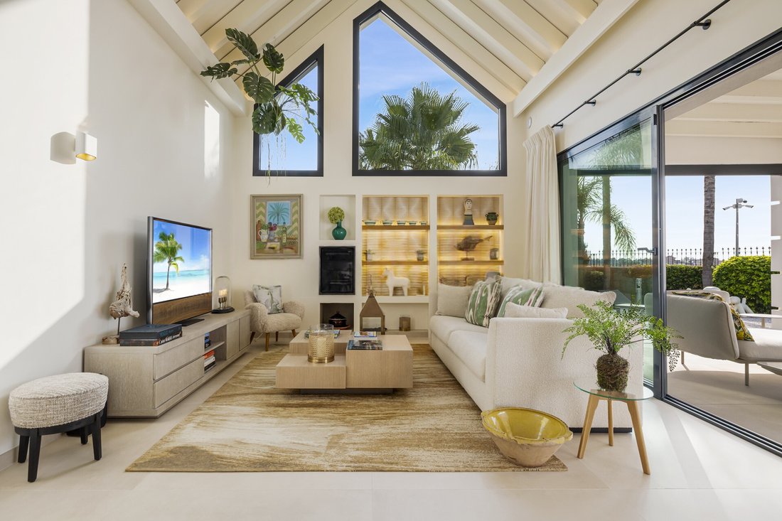 Villa in Marbella, Andalusia, Spain 2 - 18269096