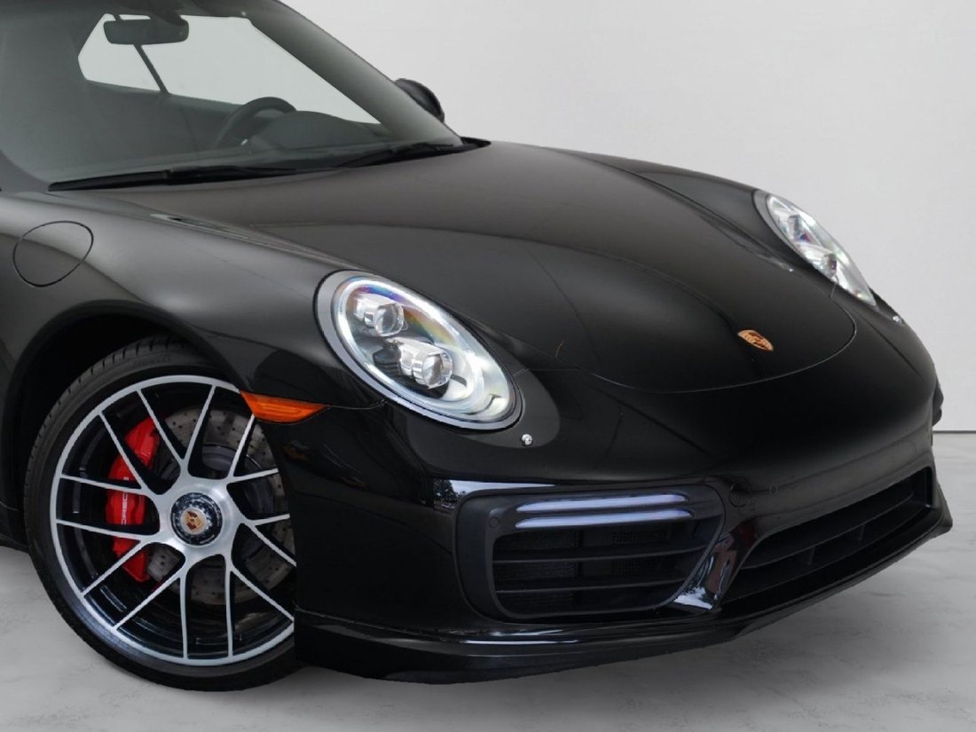 Cabriolet in North Olmsted, OH, United States 2 - 18236043