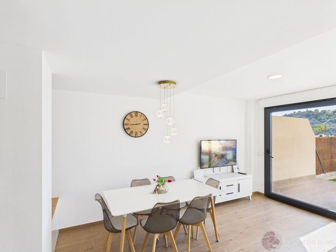 House in la Vila Joiosa / Villajoyosa, Valencian Community, Spain 2 - 18000588