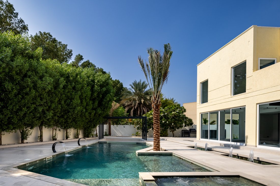 Villa in Al Thanyah 4, Al Thanyah, Dubai 1 - 18269156