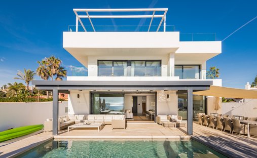 Villa in Elviria-Cabopino, Marbella, Spain 1
