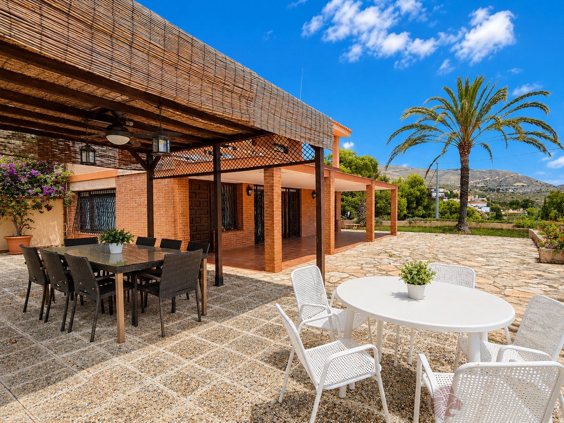 Chalet in el Campello, Valencian Community, Spain 1 - 17922031
