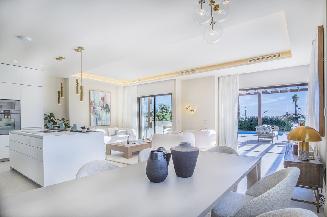 Villa in Cancelada, Estepona, Andalusia 2 - 18269021