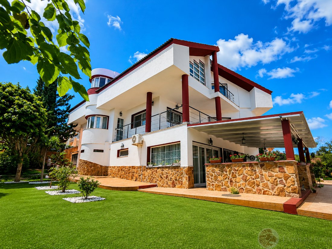 Chalet in Mutxamel, Valencian Community, Spain 3 - 18131453