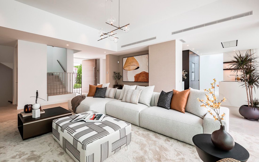 Villa in Estepona, Andalusia, Spain 4 - 18269060