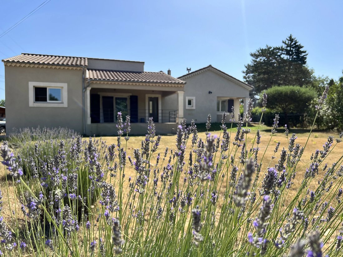 House in Lagnes, Provence-Alpes-Côte d'Azur, France 1 - 18268985