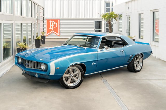 Coupe in Bellevue, WA, United States 2 - 18209659