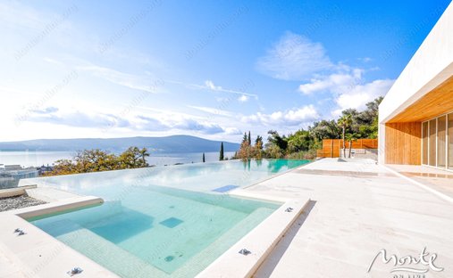 Villa in Donja Lastva, Tivat Municipality, Montenegro 1