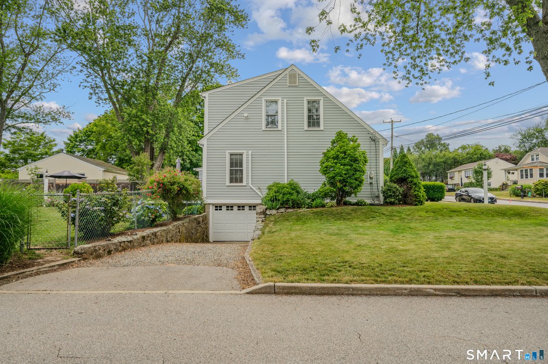House in Groton, Connecticut, United States 4 - 18269238