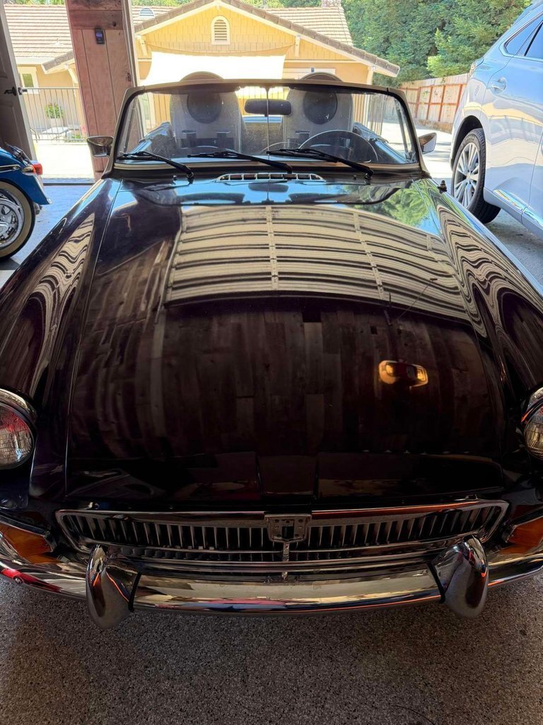 Cabriolet in Glendale, United States 1 - 18269267