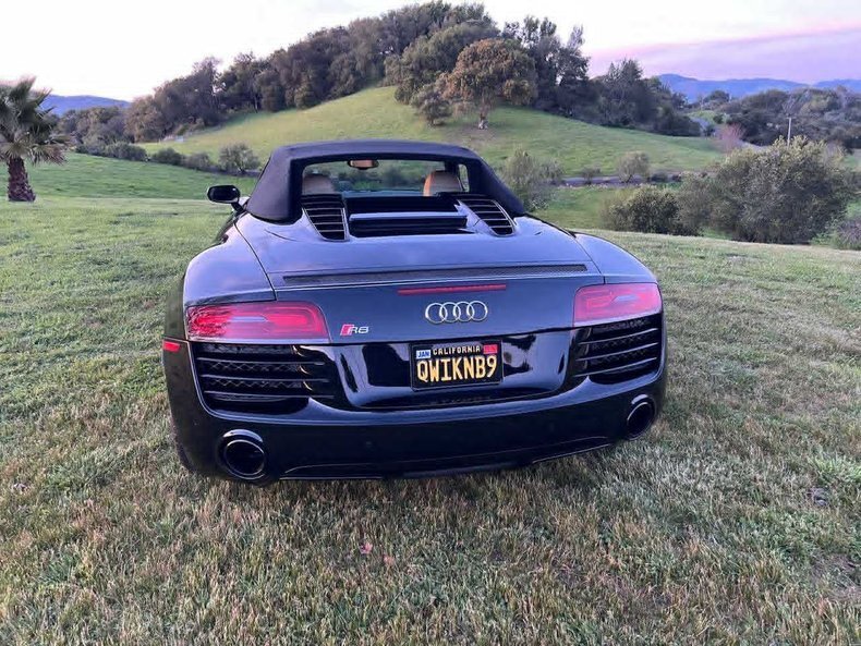 Cabriolet in Glendale, United States 3 - 14977805