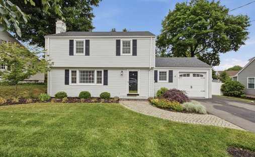House in West Hartford, Connecticut, United States 1
