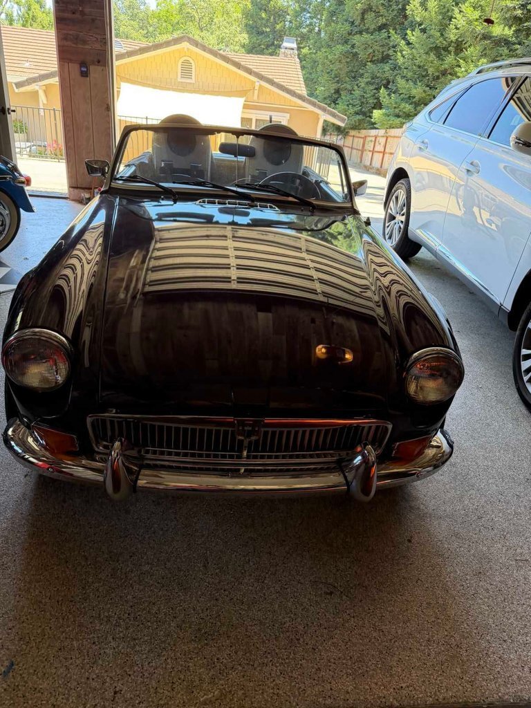 Cabriolet in Glendale, United States 2 - 18269267