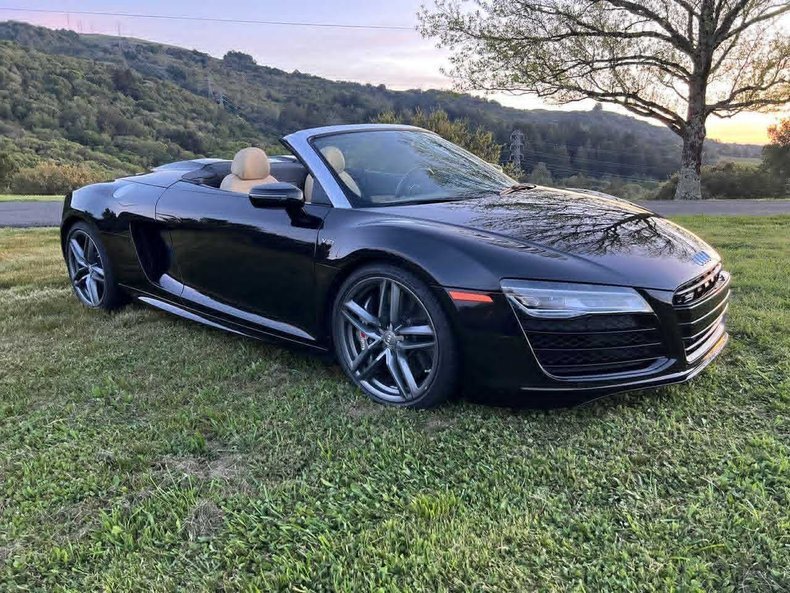 Cabriolet in Glendale, United States 1 - 14977805