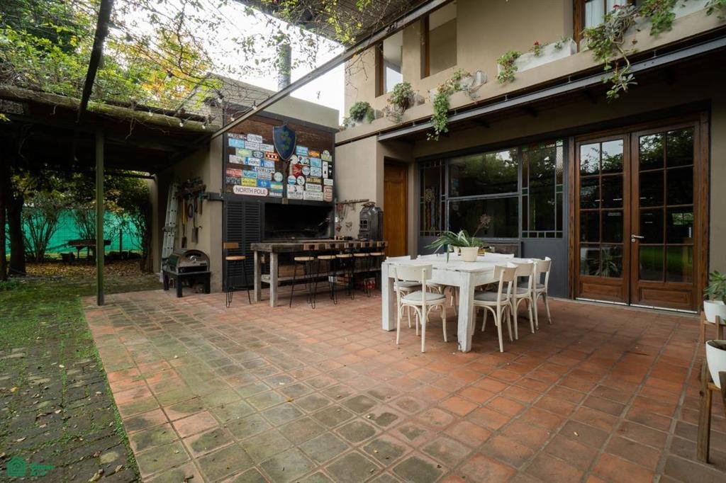 House in Bella Vista, Buenos Aires Province, Argentina 3 - 17356211