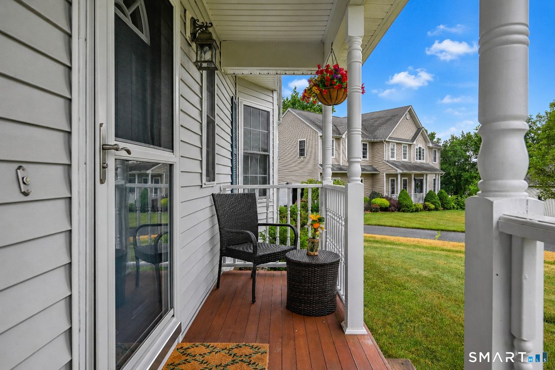 House in Ellington, Connecticut, United States 4 - 18217273
