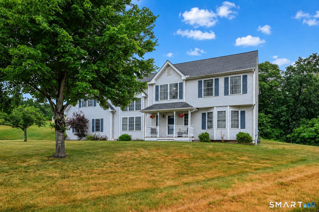 House in Ellington, Connecticut, United States 2 - 18217273