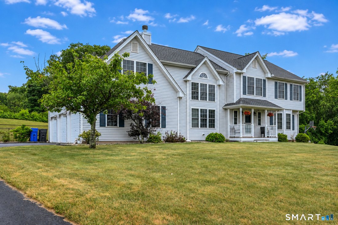 House in Ellington, Connecticut, United States 3 - 18217273