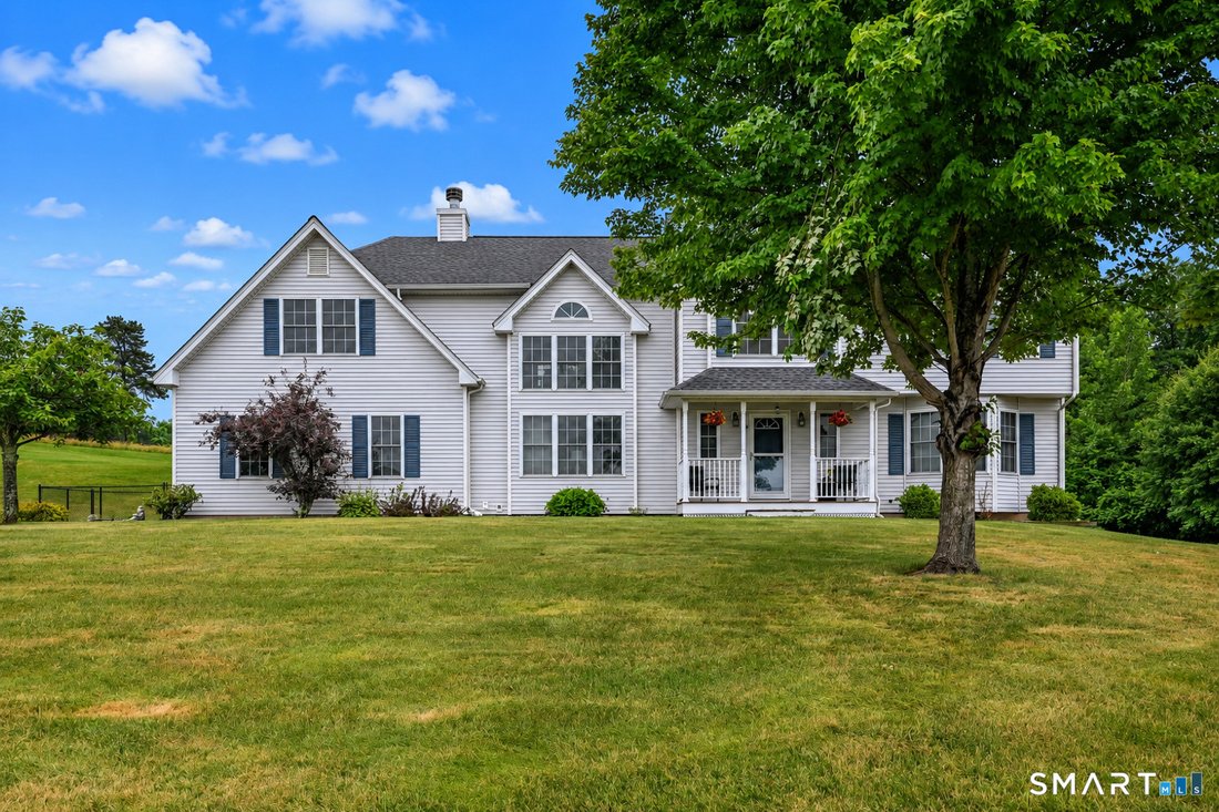 House in Ellington, Connecticut, United States 1 - 18217273