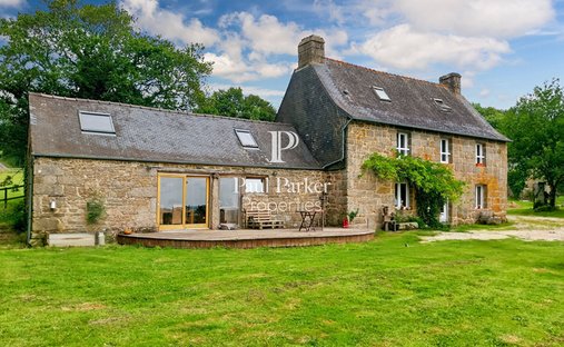 Villa in Rostrenen, Brittany, France 1