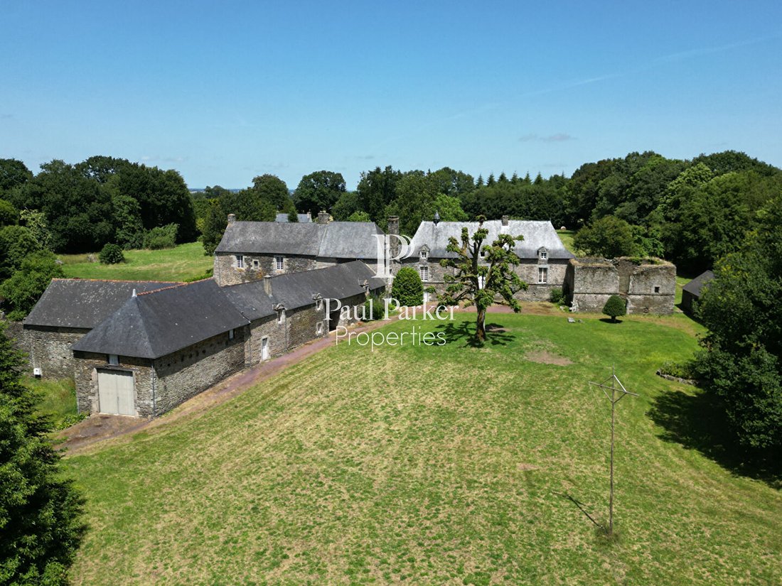 Villa in La Chapelle-Caro, Val d'Oust, France 1 - 18123974