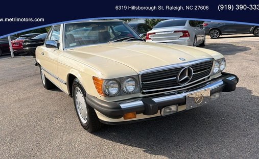 1987 Mercedes-Benz 560 Series SL 2D Coupe Roadster in Raleigh, NC, United States 1