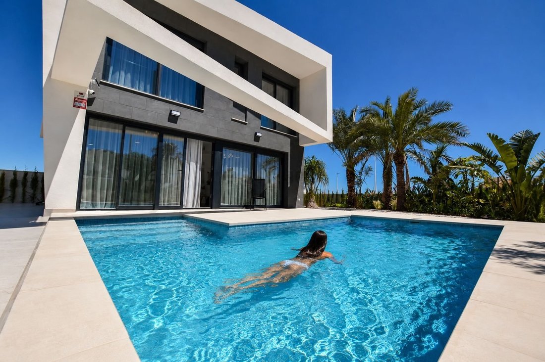 Apartment in Santa Pola, Valencian Community, Spain 1 - 18269600