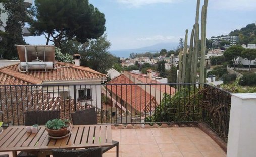 Chalet in Este, Malaga, Spain 1