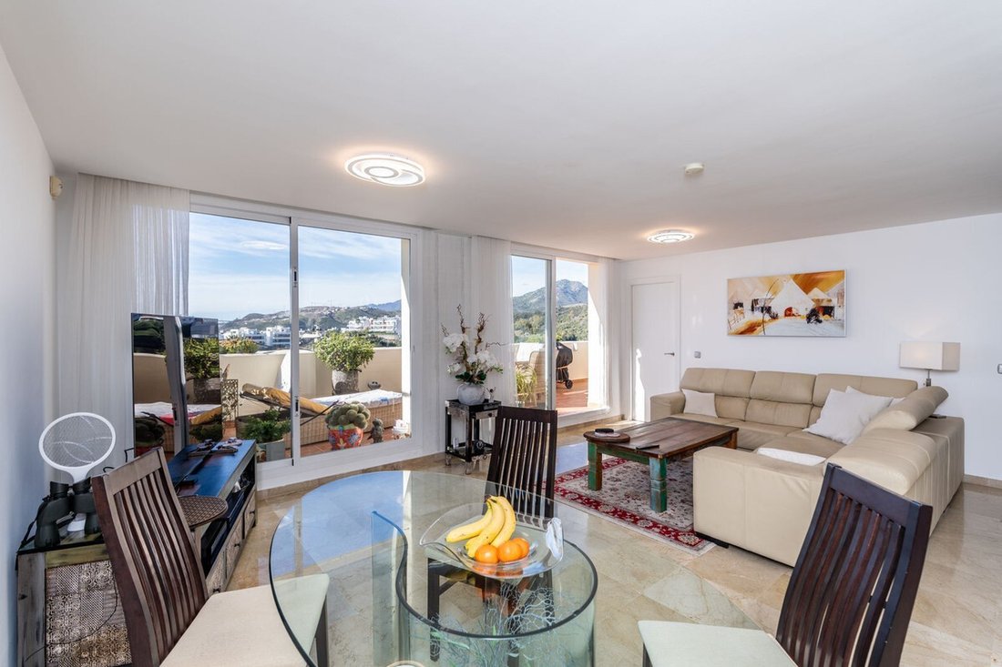 Apartment in Benahavis, Andalusia, Spain 4 - 18269684