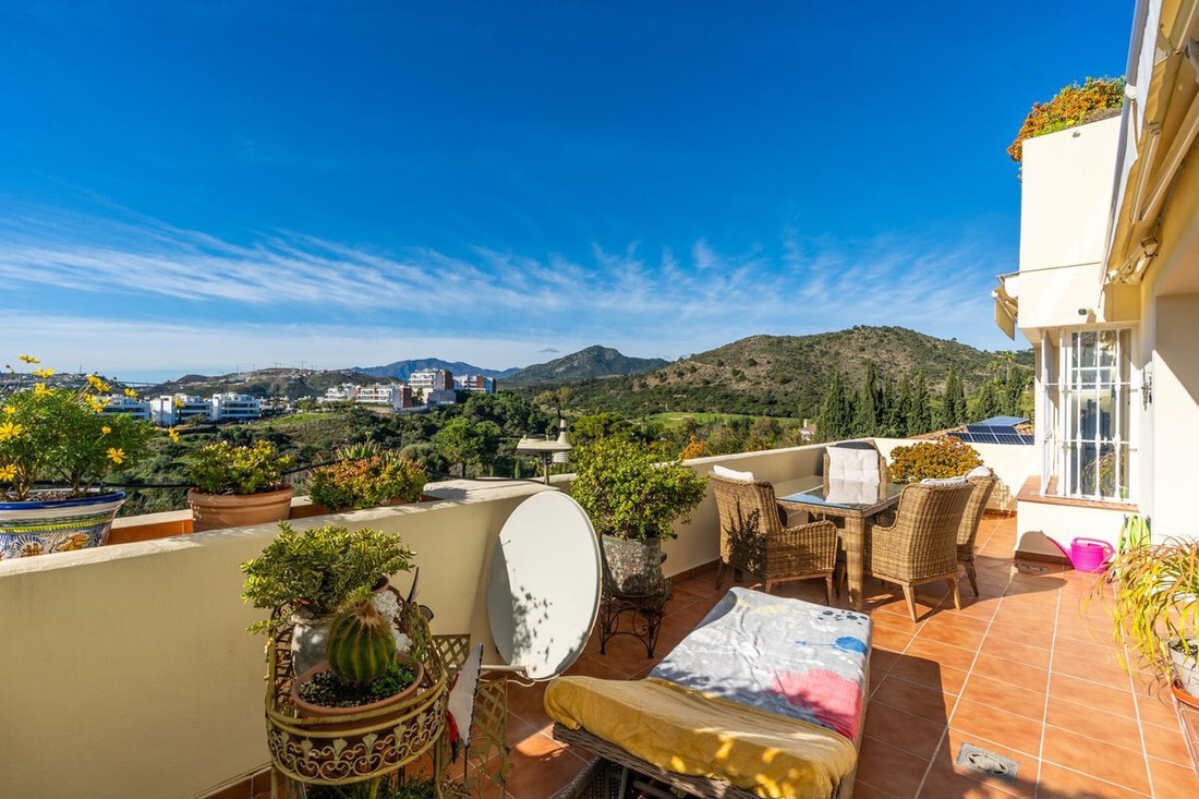 Apartment in Benahavis, Andalusia, Spain 3 - 18269684