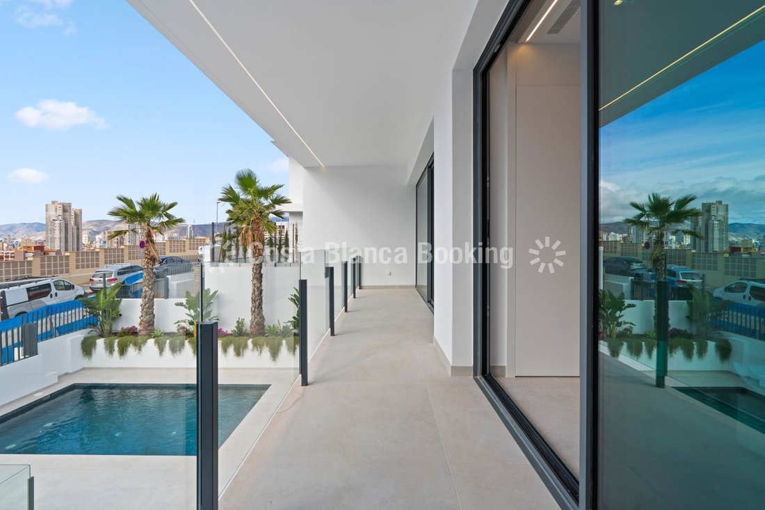 Chalet in Benidorm, Valencian Community, Spain 1 - 18269589