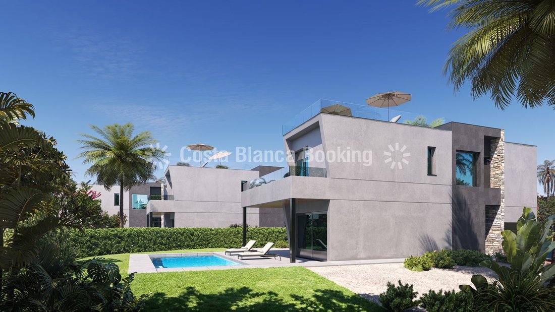 Chalet in Calp / Calpe, Valencian Community, Spain 1 - 18269620