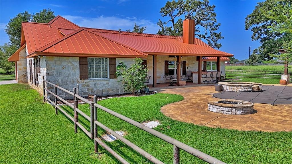 House in Paradise, Texas, United States 4 - 16502448