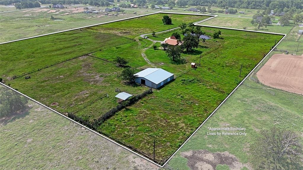 House in Paradise, Texas, United States 3 - 16502448