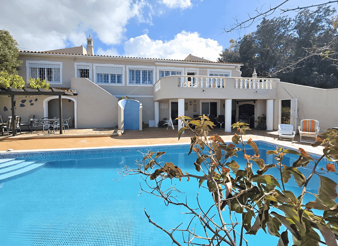 Villa in Santa Barbara de Nexe, Algarve, Portugal 1 - 18269636